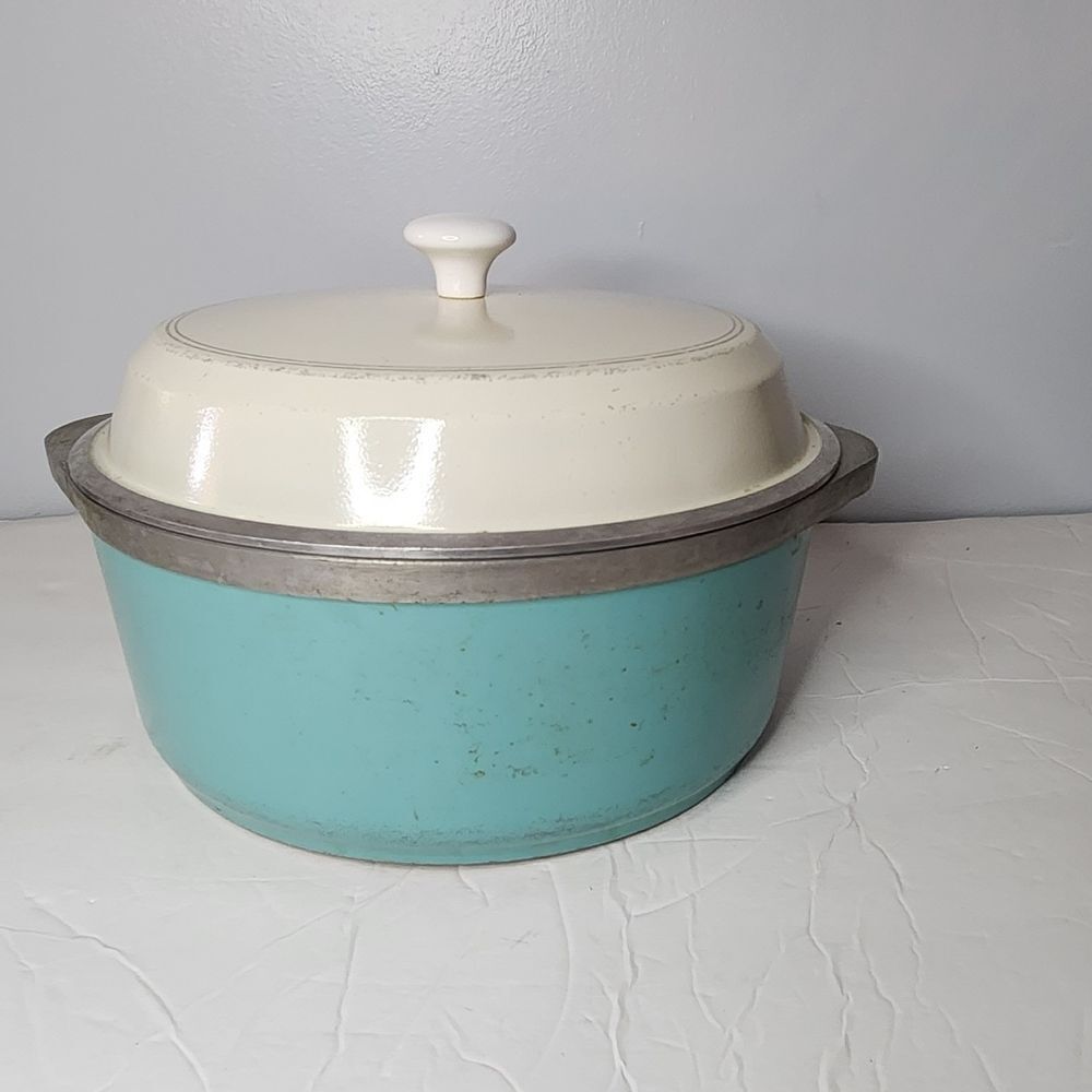 Vintage Club Aluminum Pot Dutch Oven 4 Qt Pan with Lid Turquoise/Teal/off white